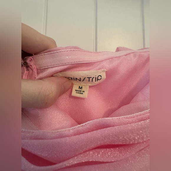 Pink Off-Shoulder Ruffle Dress - Picture 4 of 4